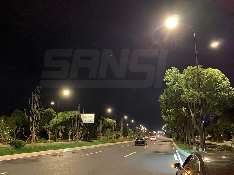 LED路燈,道路照明,提升夜間行車(chē)安全